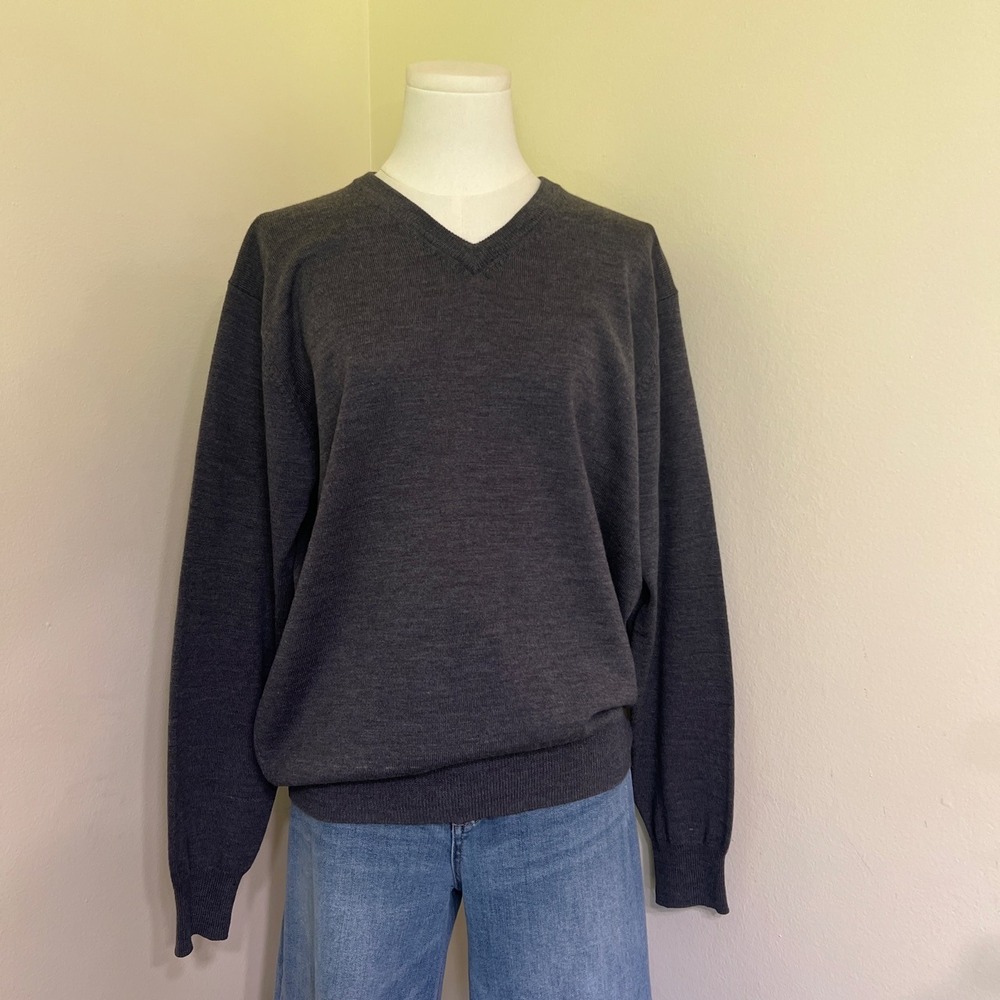 Jos A Bank Signature Collection Merino Wool V-Neck Sweater Gray Mens Medium